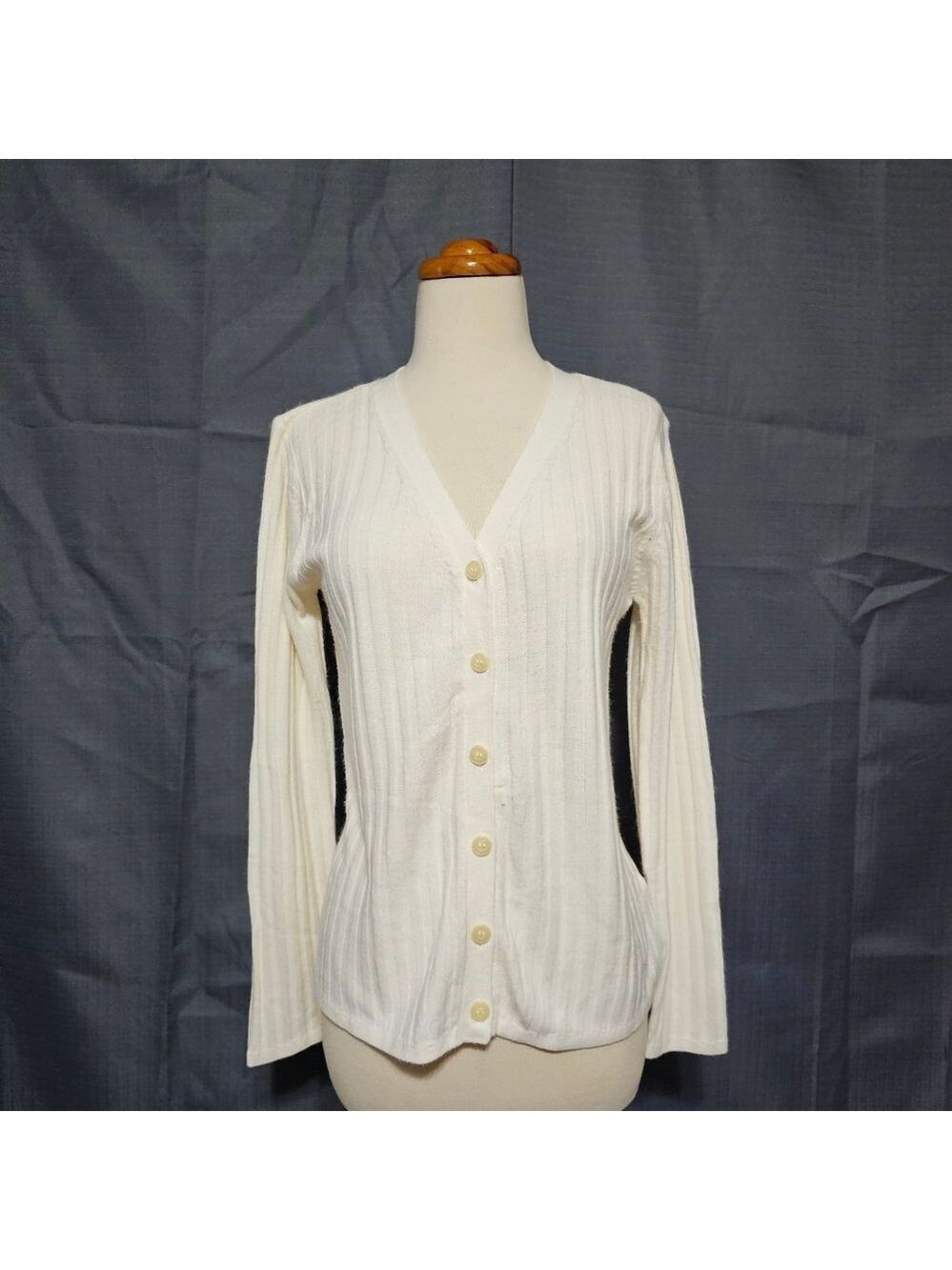 Vintage First Issue Liz Claiborne Cream Rib Knit Cardigan Sweater V-Neck S